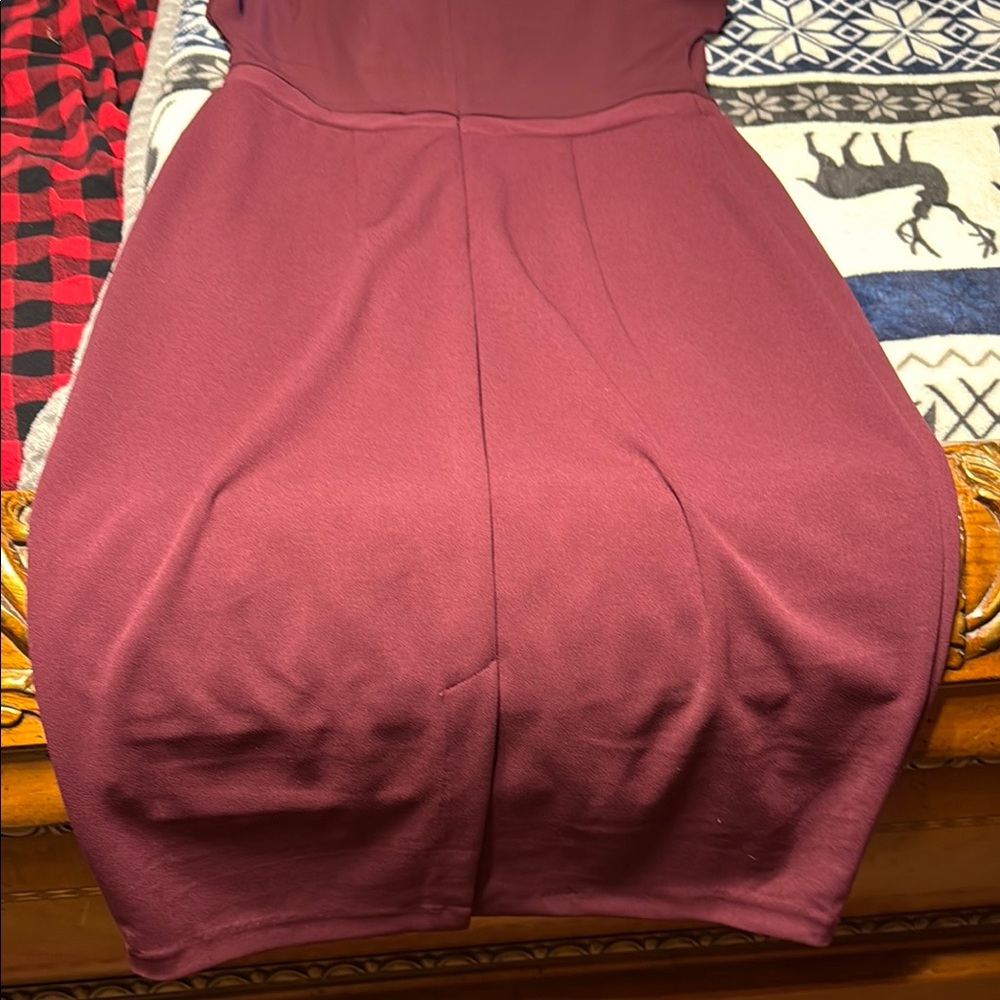 Express Rich Burgundy/Plum Midi Dress NWT size Medium - Picture 3 of 9
